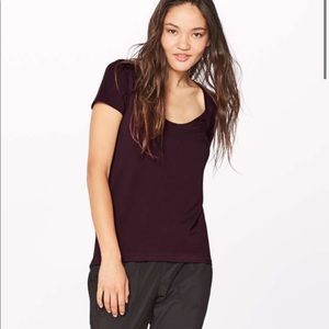 **SOLD**lululemon another round tee